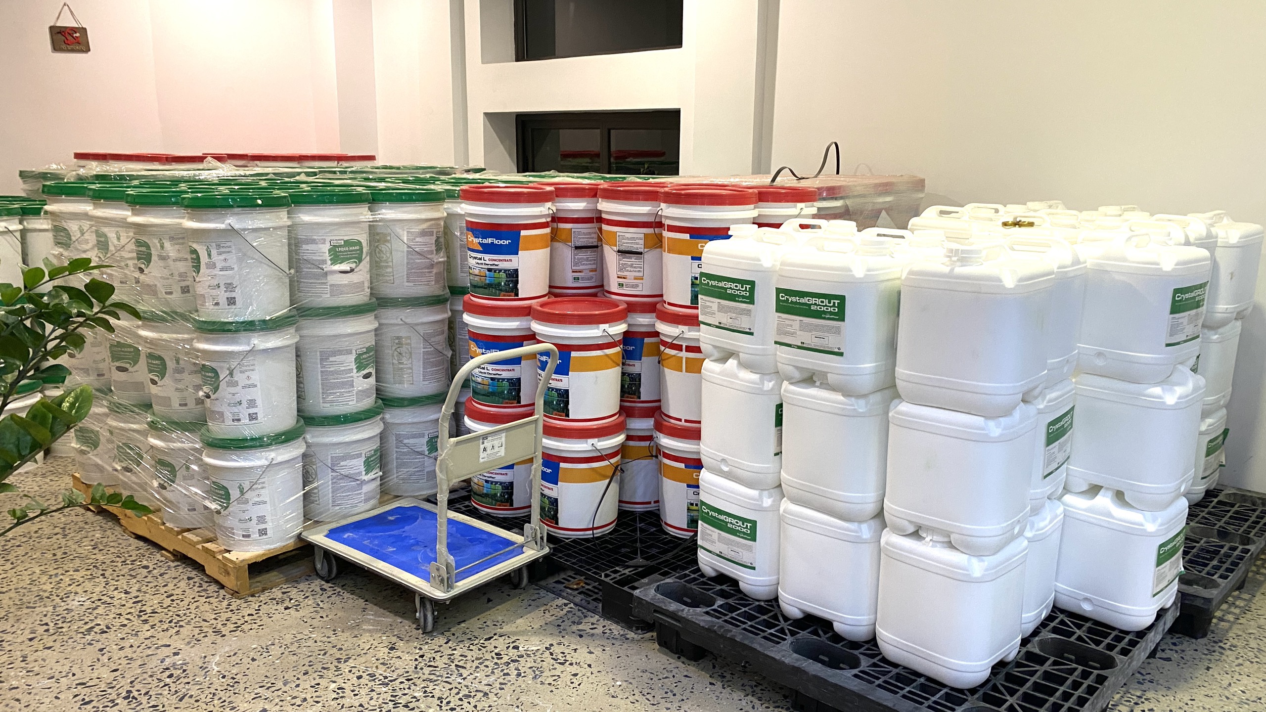 Hóa chất tăng cứng, thẩm thấu âm, chống thấm và ngăn ngừa bụi mới